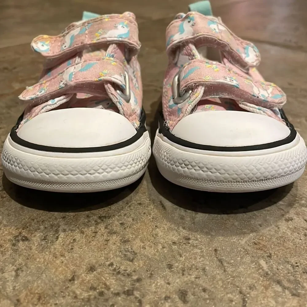 Converse Chuck Taylor All Star Pink Unicorn Low Top Sneaker Infant Size US 6